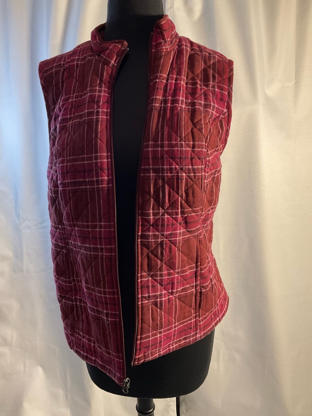 croft & barrow Quilted Plaid Vest - Burgundy